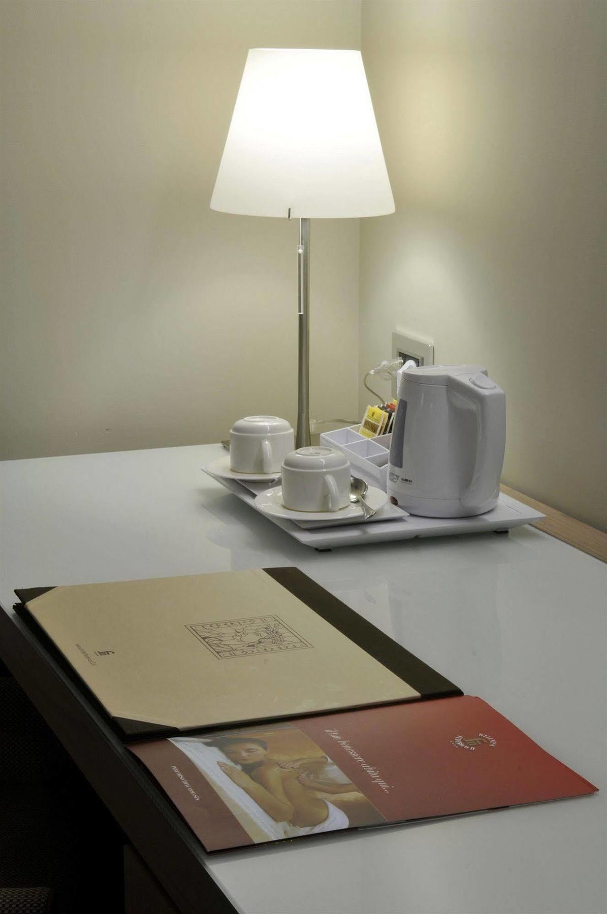 Hotel Federico II เยซี ภายนอก รูปภาพ